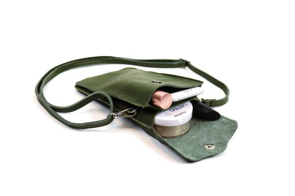 V326 Leather Traveller Bag