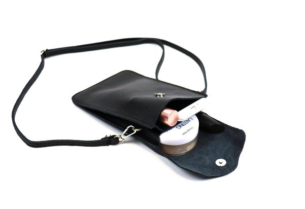 V326 Leather Traveller Bag